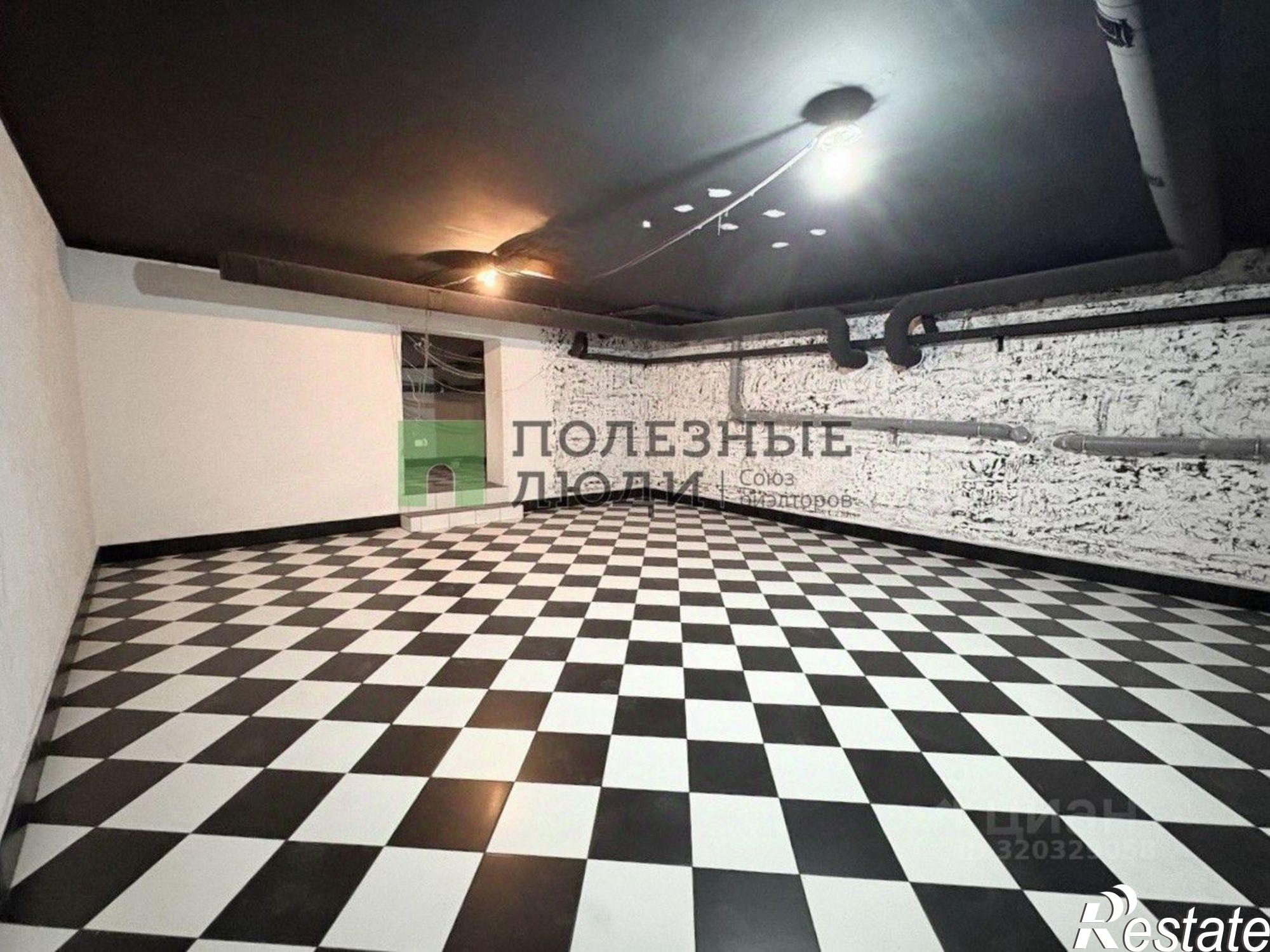 Купить помещение свободного назначения за 7 381 440 рублей на улица Фомина, 9