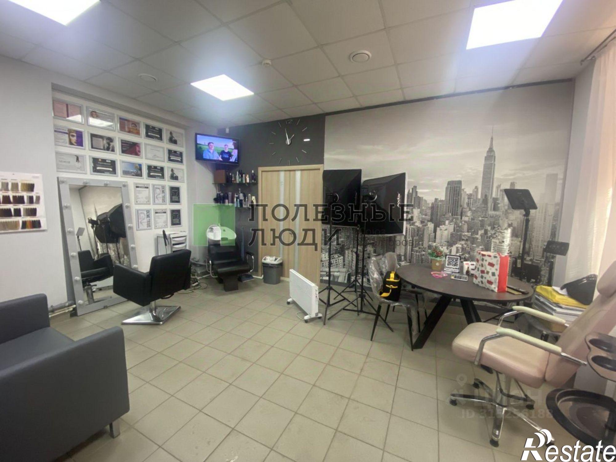 Купить помещение свободного назначения за 3 948 850 рублей на Комсомольская улица (дублер), 358