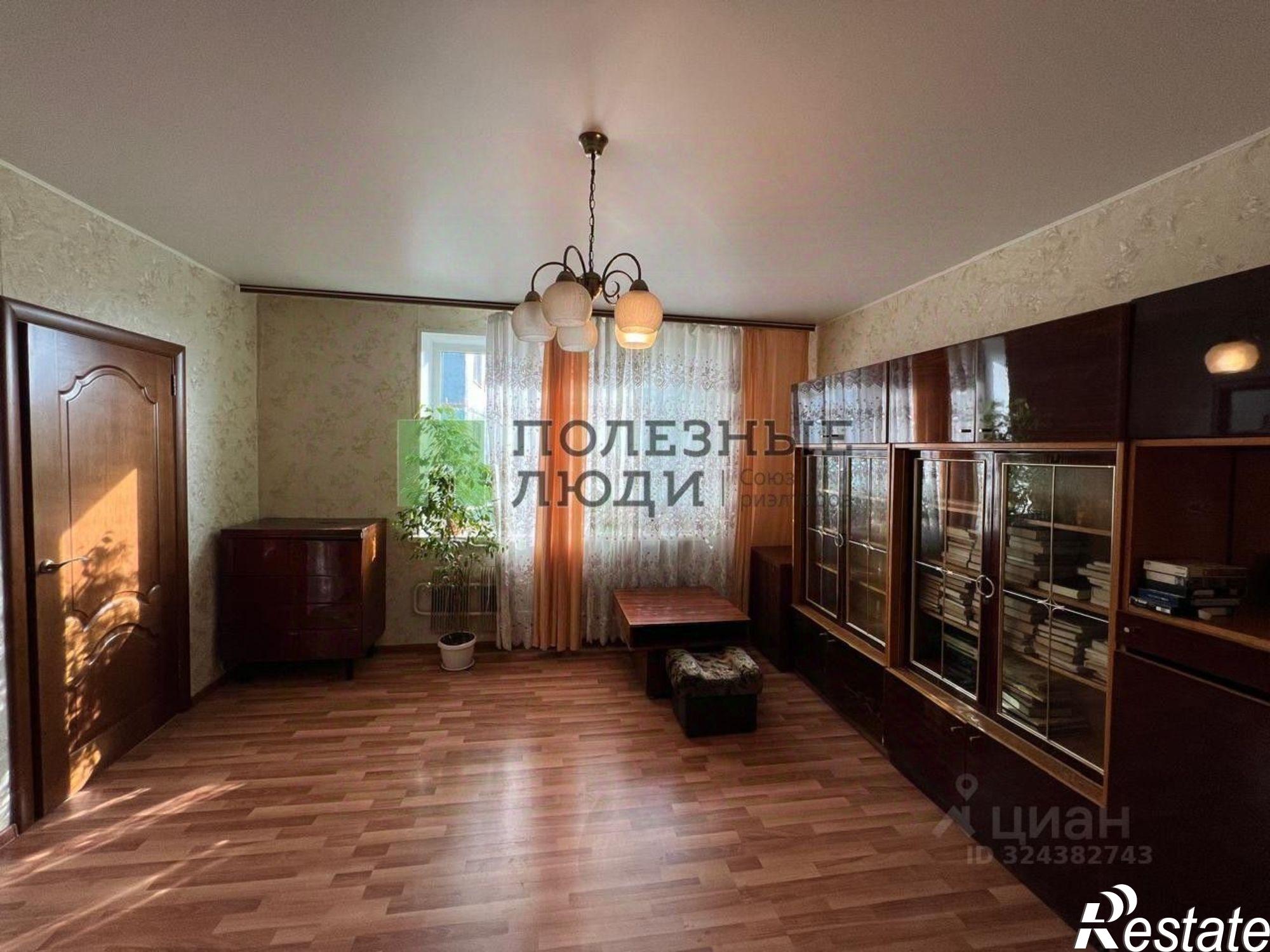 Купить квартиру за 5 700 000 рублей на Мценск г., Машиностроителей ул., д.12