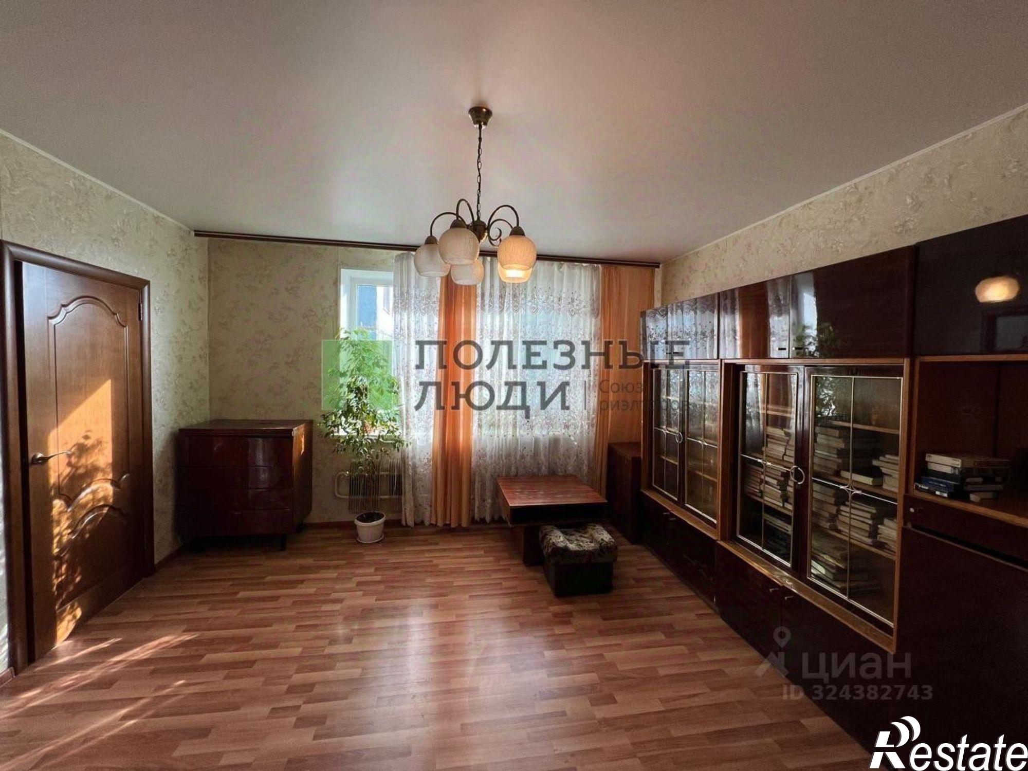 Купить квартиру за 5 700 000 рублей на Мценск г., Машиностроителей ул., д.12