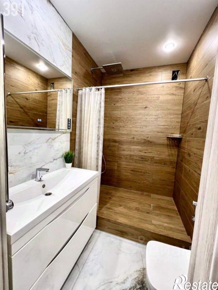 4-комн квартира улица Панчука, 83А,  д. 83А