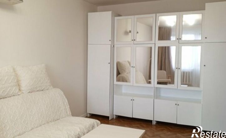 2-комн квартира улица Чечневой, 1,  д. 1
