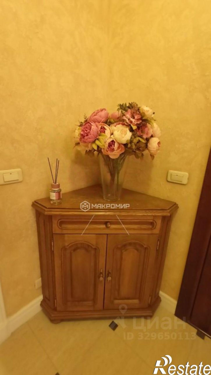 3-комн квартира улица Гайдара, 48,  д. 48