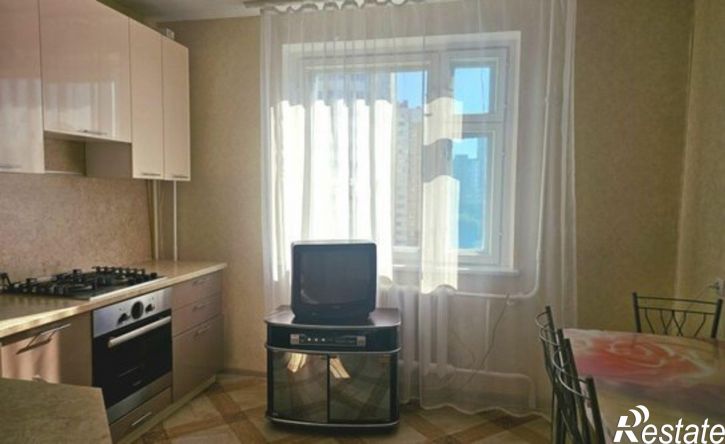 2-комн квартира улица 8 Марта, 66,  д. 66