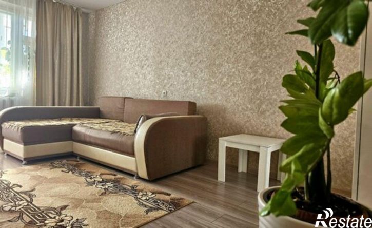 2-комн квартира улица 8 Марта, 66,  д. 66