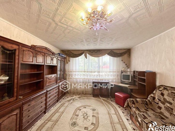 3-комн квартира улица Машиностроителей, 8,  д. 8