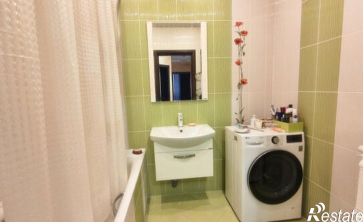 2-комн квартира Карьерная улица, 24,  д. 24