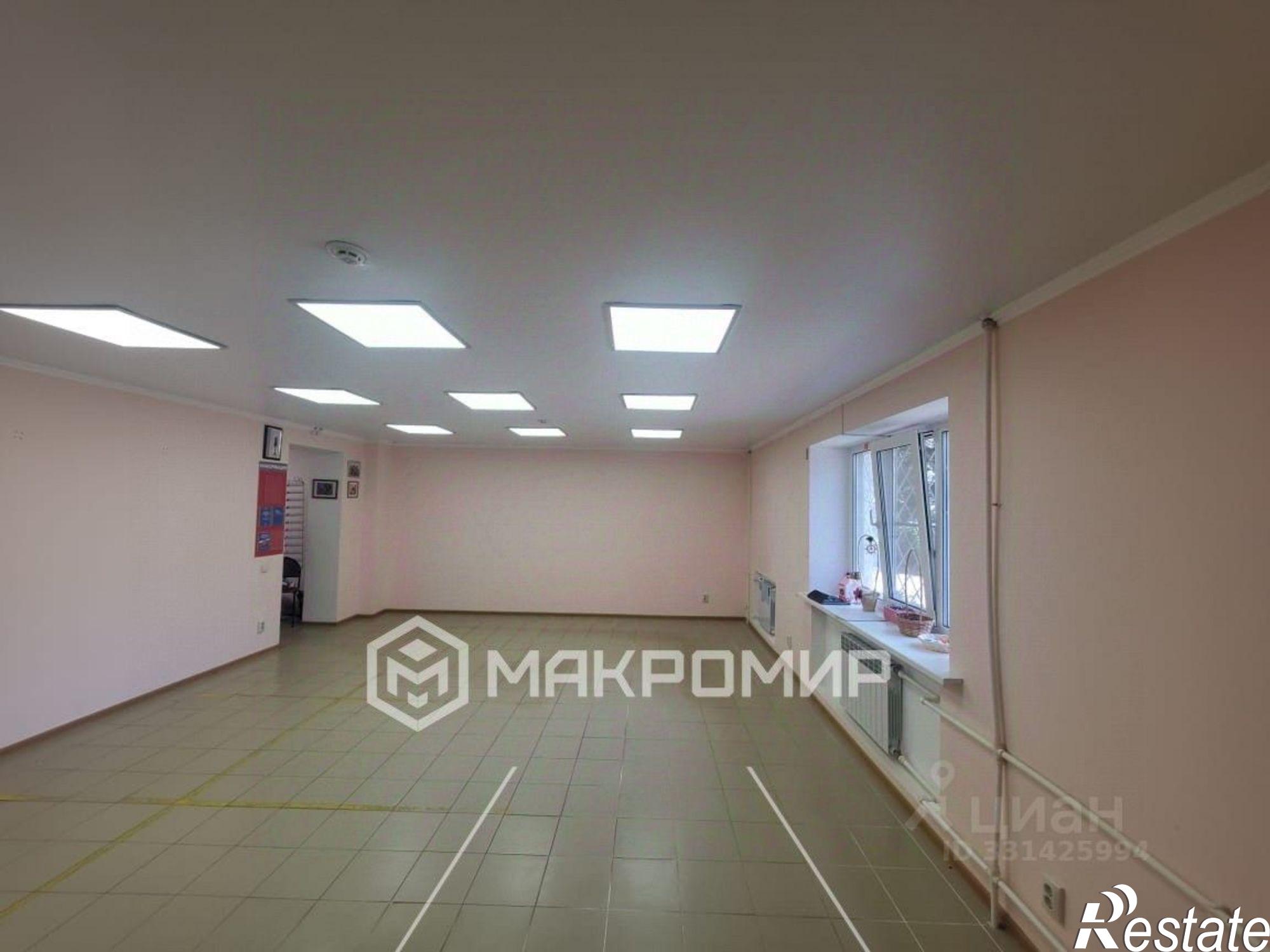 Купить торговое помещение за 3 270 850 рублей на ул Тургенева, 89