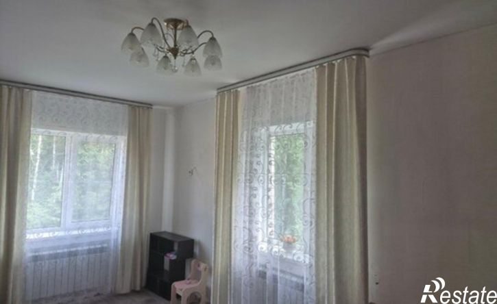 3-комн квартира Урицкий район, посёлок городского типа Нарышкино, Садовая улица, 10А