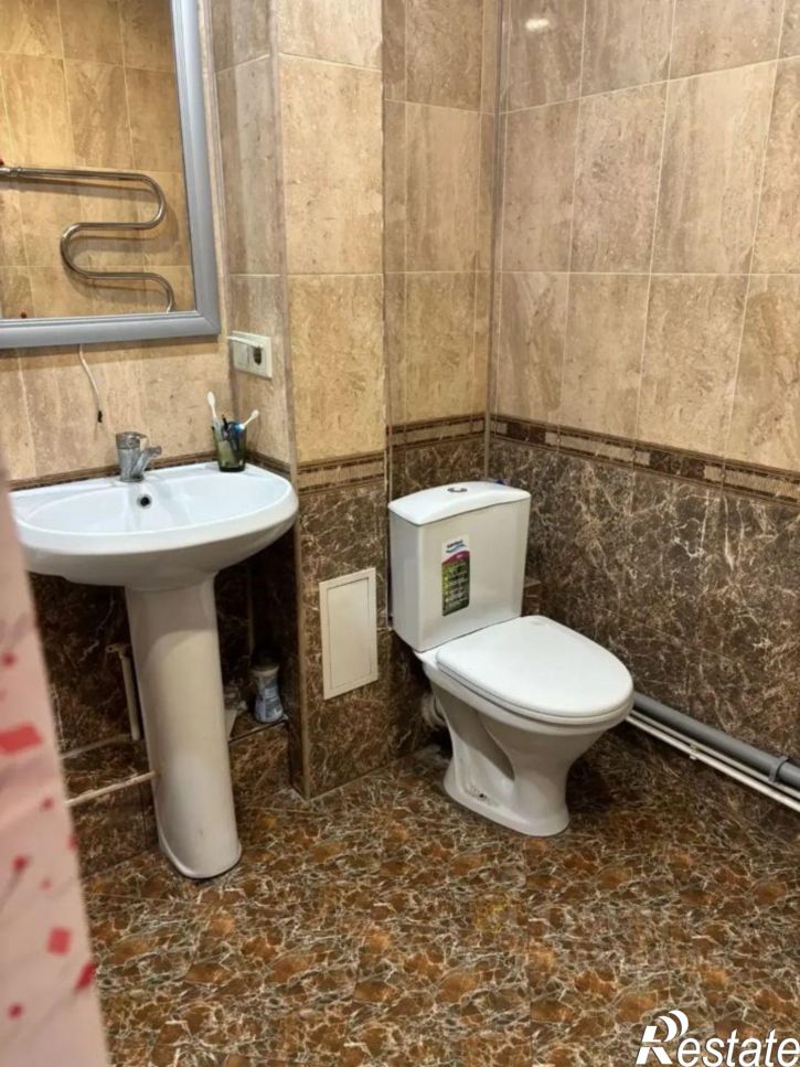 2-комн квартира улица Розы Люксембург, 52,  д. 52