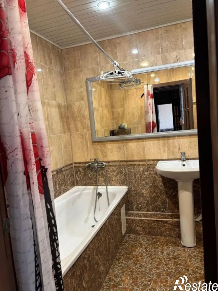 2-комн квартира улица Розы Люксембург, 52,  д. 52