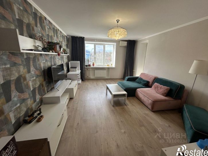 3-комн квартира Орёл, улица Максима Горького, 44