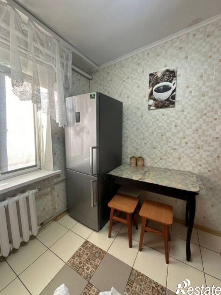 2-комн квартира Свердлова улица, 240ка