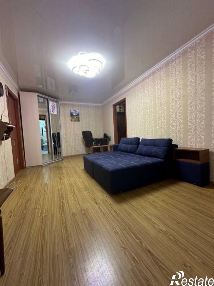 2-комн квартира Свердлова улица, 240ка