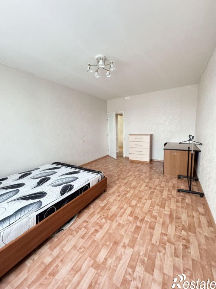 3-комн квартира Орёл, улица Емлютина, 8