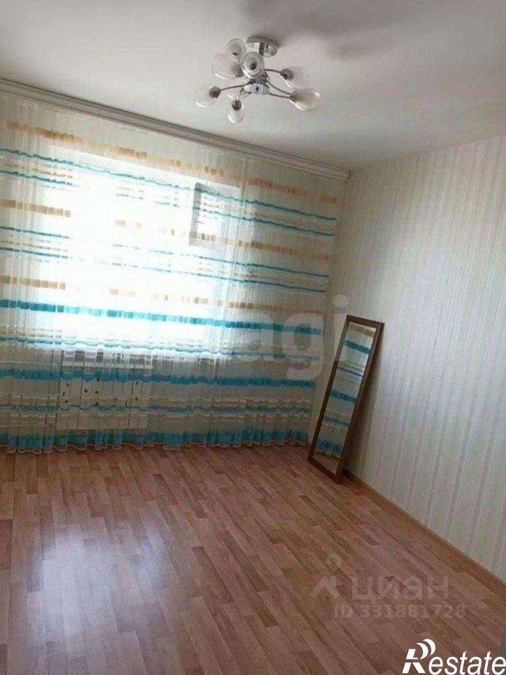 3-комн квартира ул Естина, 2,  д. 2