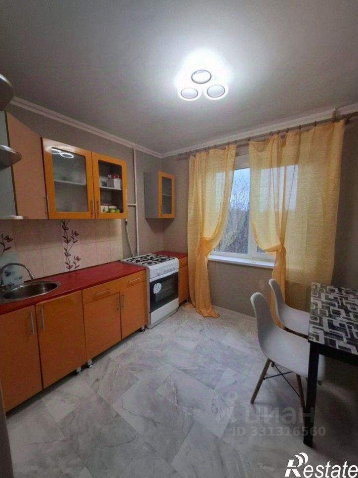 2-комн квартира мкр 1-й, 17,  д. 17