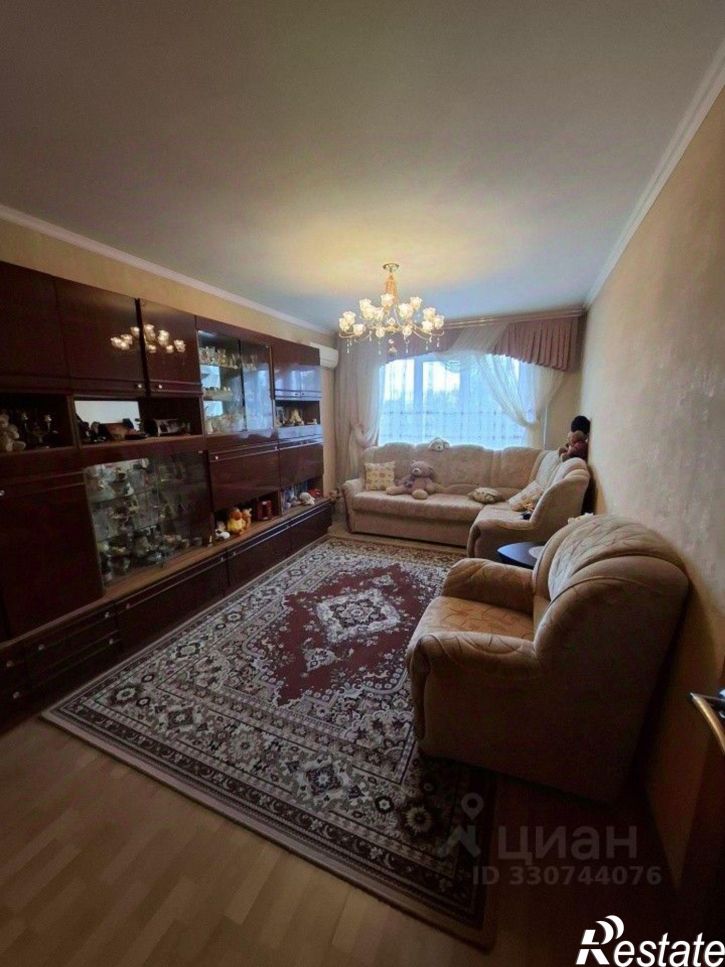 3-комн квартира ул Машиностроителей, 4,  д. 4
