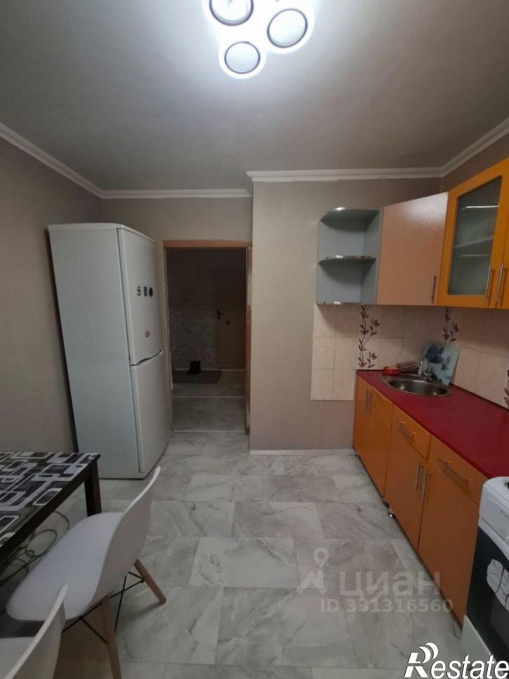 2-комн квартира мкр 1-й, 17,  д. 17