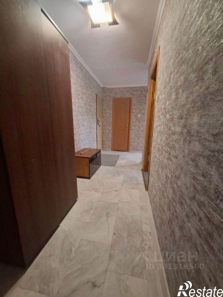 2-комн квартира мкр 1-й, 17,  д. 17