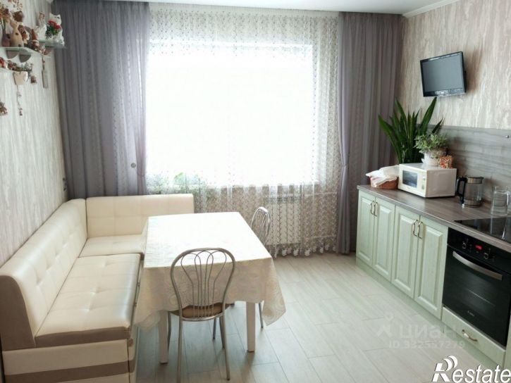 3-комн квартира ул Генерала Лаврова, 10,  д. 10