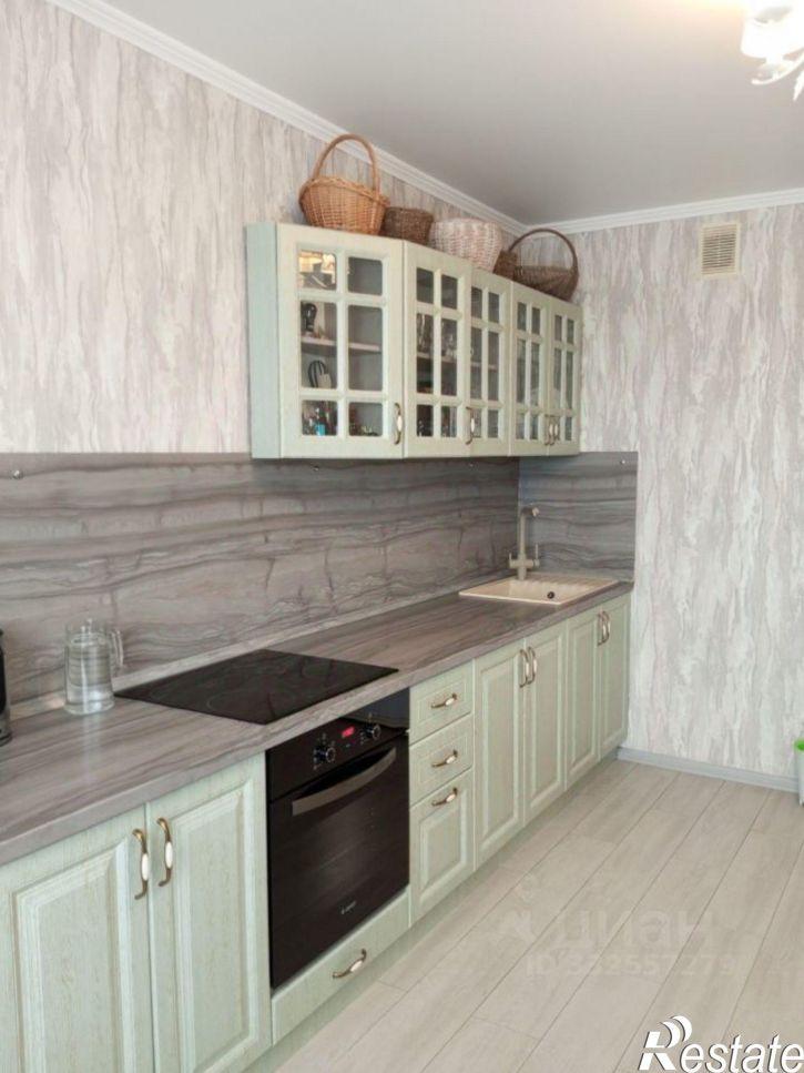 3-комн квартира ул Генерала Лаврова, 10,  д. 10