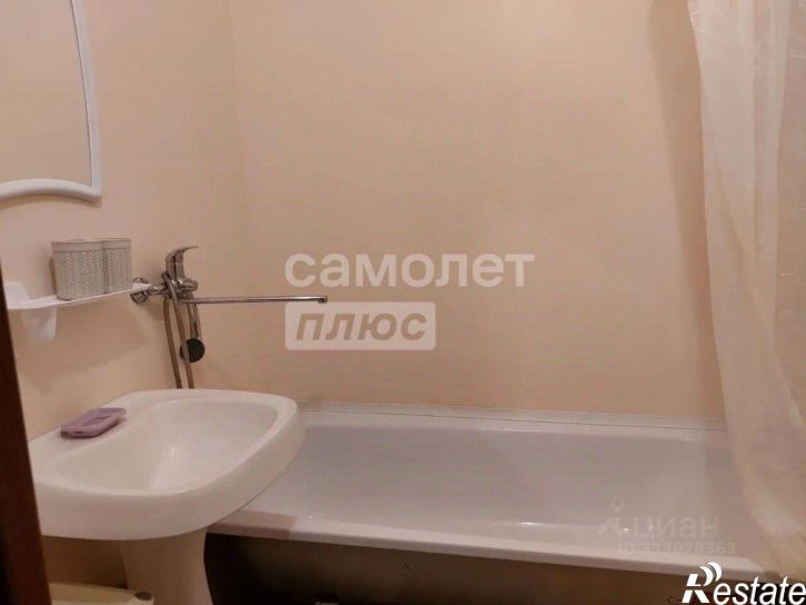 2-комн квартира ул Генерала Лаврова, 14,  д. 14