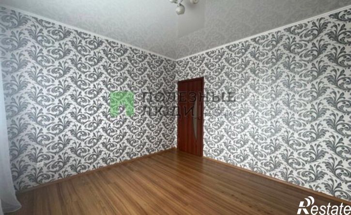 2-комн квартира посёлок городского типа Кромы, улица К. Маркса, 6
