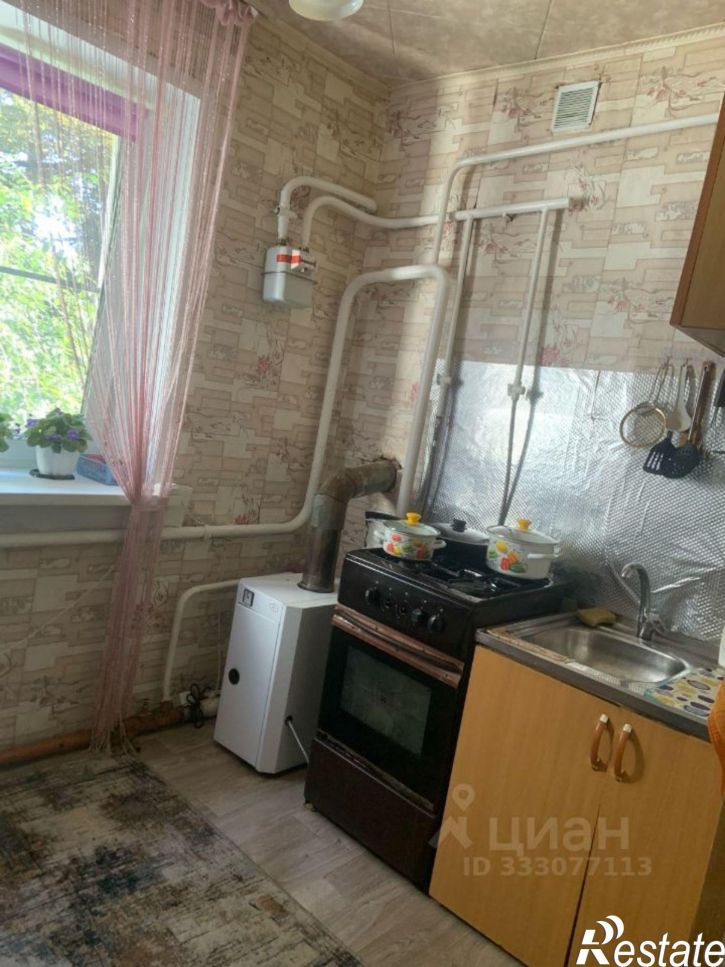 3-комн квартира ул Титова, 12,  д. 12