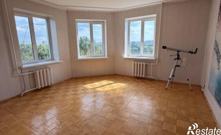 4-комн квартира Орёл, улица Максима Горького, 1
