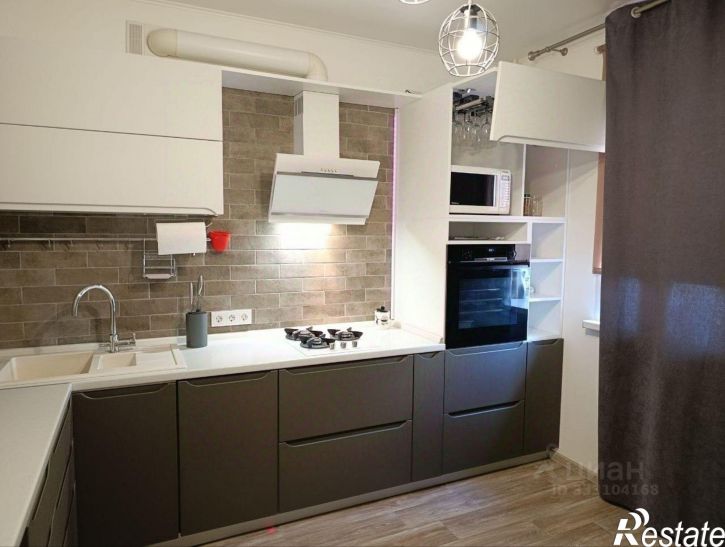 2-комн квартира Орёл, улица Емлютина, 14