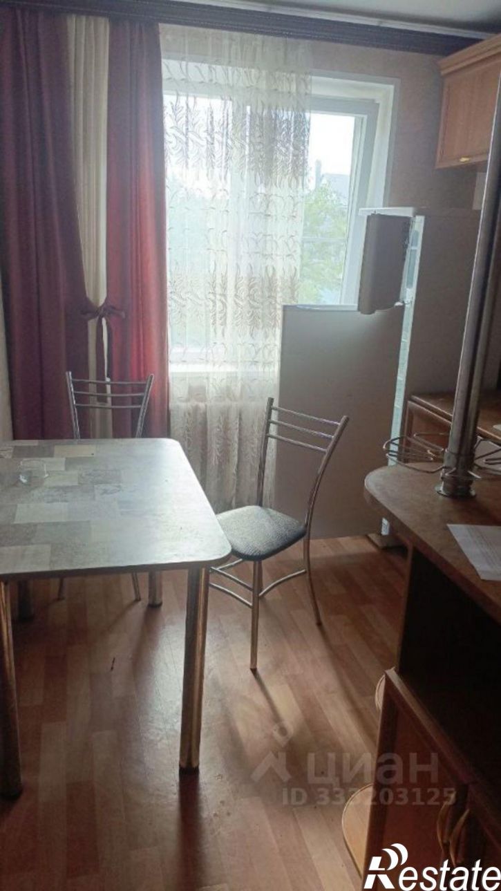 3-комн квартира Орёл, Черкасская улица, 36