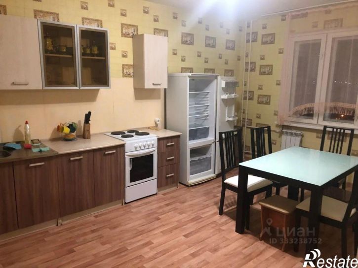 3-комн квартира ул Генерала Лаврова, 10,  д. 10