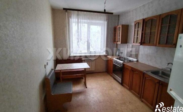 3-комн квартира Орёл, улица Бурова, 40