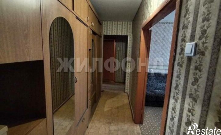 3-комн квартира Орёл, улица Бурова, 40