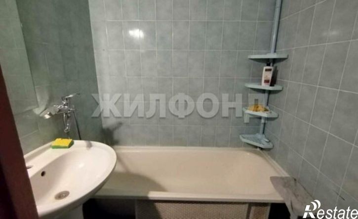 3-комн квартира Орёл, улица Бурова, 40
