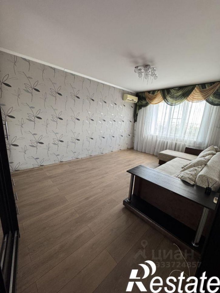2-комн квартира улица Алроса, 3,  д. 3