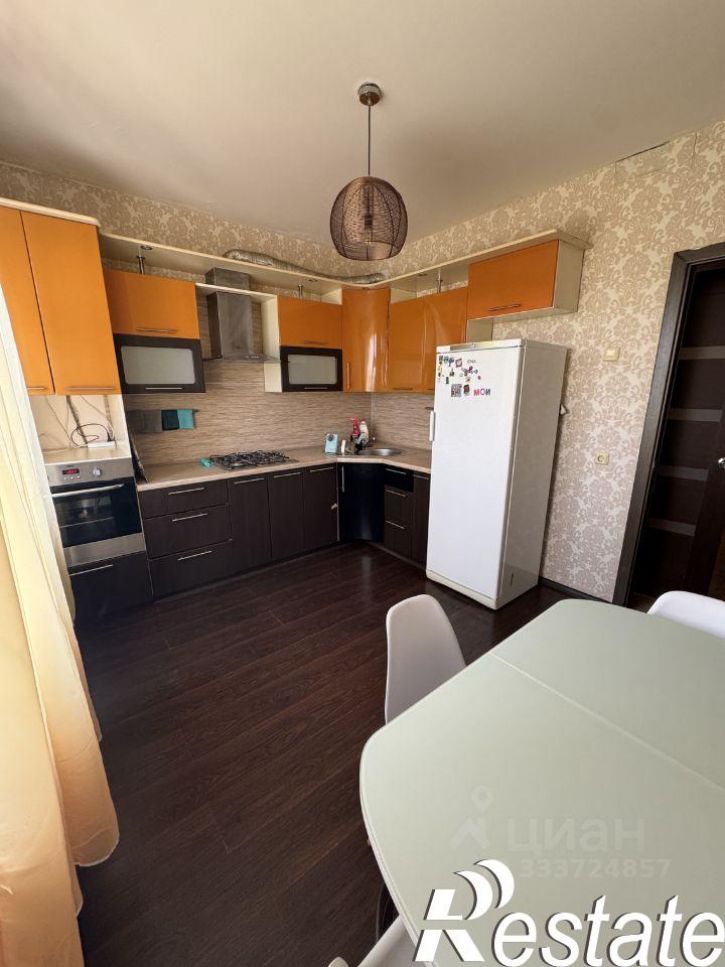 2-комн квартира улица Алроса, 3,  д. 3