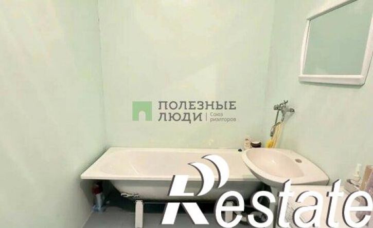 3-комн квартира улица Емлютина, 8,  д. 8