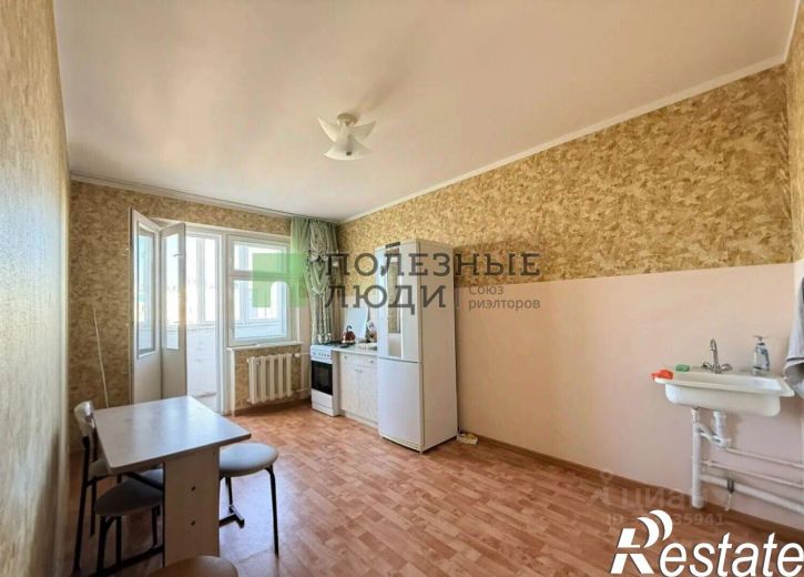 3-комн квартира улица Емлютина, 8,  д. 8