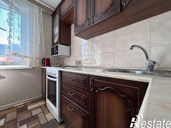 3-комн квартира улица Генерала Родина, 52,  д. 52
