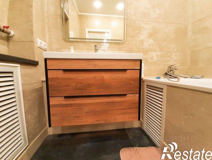 2-комн квартира улица Андрианова, 35,  д. 35