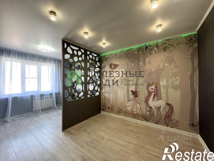 3-комн квартира улица Зеленина, 8,  д. 8