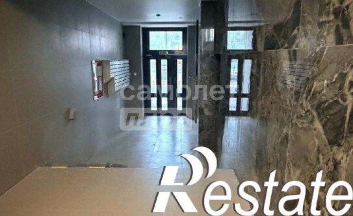 2-комн квартира улица Андрианова, 33,  д. 33