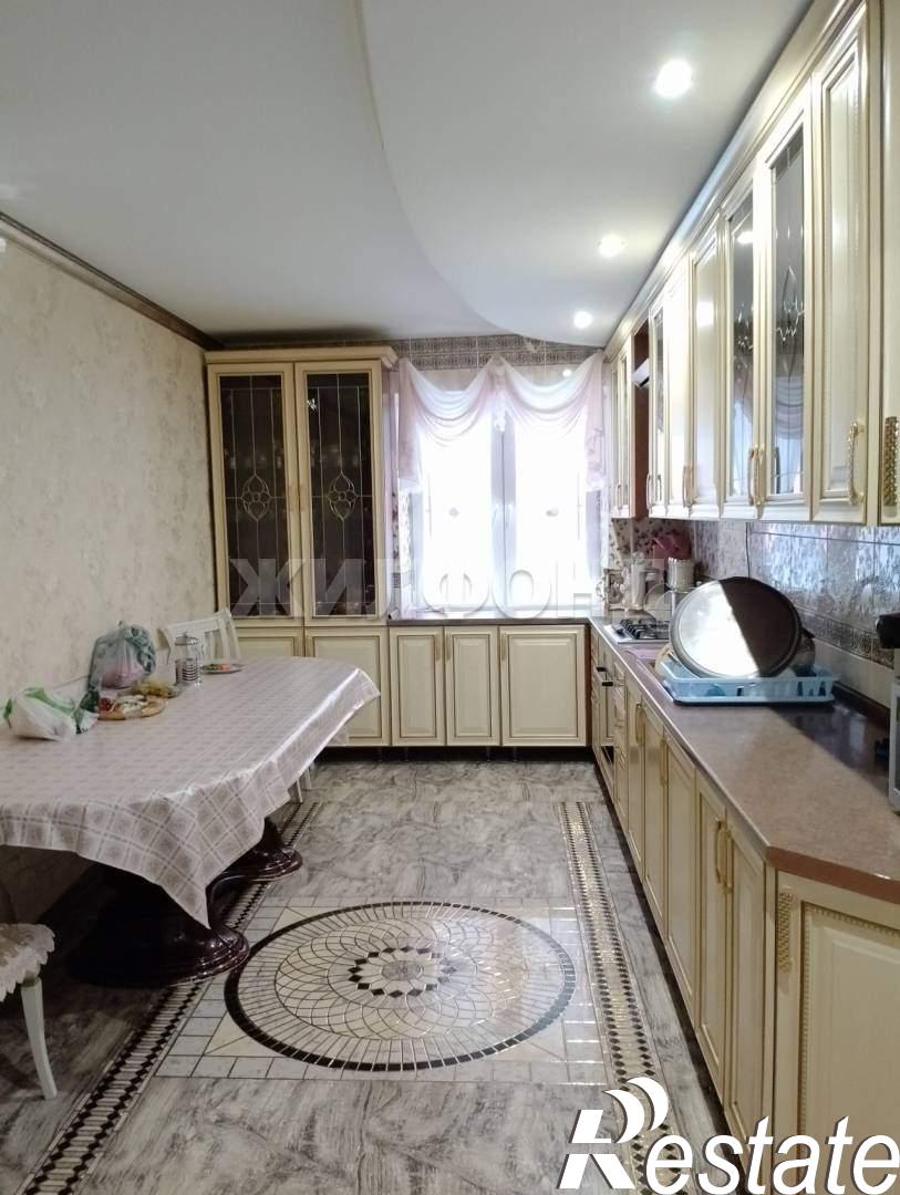 Купить дачу, дом, коттедж за 27 900 000 рублей на Пригородный переулок