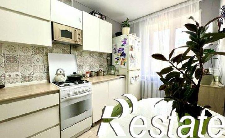 3-комн квартира Планерная улица, 61,  д. 61